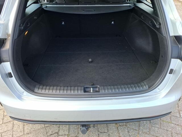 KIA CEE D Ceed Sportswagon 1.5 T-GDi DynamicLine | Navigatie | Airco | trekhaak