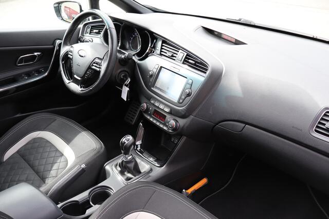 KIA CEE D cee'd Sportswagon 1.0 T-GDi GT-Line Edition Panoramadak! Apple carplay/Achteruitrijcamera/Stuurverwarming/Stoelverwarming/Cruise control/Climate control/17 inch licht metaal