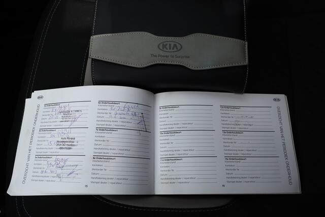 KIA CEE D cee'd Sportswagon 1.0 T-GDi GT-Line Edition Panoramadak! Apple carplay/Achteruitrijcamera/Stuurverwarming/Stoelverwarming/Cruise control/Climate control/17 inch licht metaal
