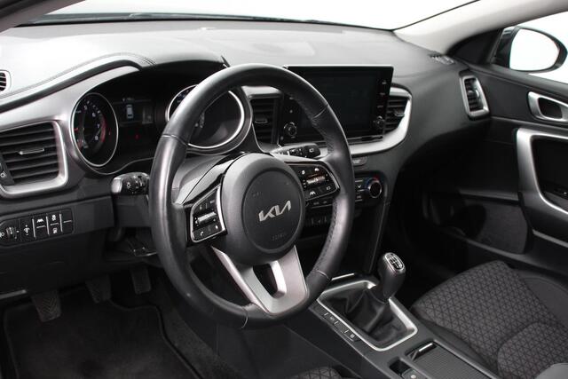 KIA CEE D Ceed Sportswagon 1.0 T-GDi Prestige Navigatie Apple Carplay / Android Auto Climate Control Achteruitrij Camera Cruise Control Stoel en Stuur verwarming