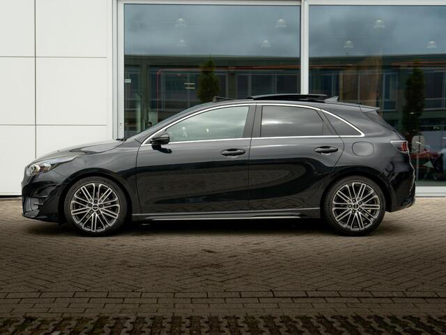 KIA CEE D Ceed 1.5 T-GDi GT-PlusLine | Schuifkantel dak | JBL | Stoel en stuurverwarming |