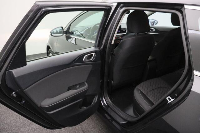 KIA CEE D Ceed Sportswagon 1.0 T-GDi DynamicLine 2019 | Airco | Navigatie | Cruise Control | DAB Radio | Apple/Android Carplay | Achteruitrij Camera | Stuurwiel Bediening | 2 Sleutels | Nationale Autopas
