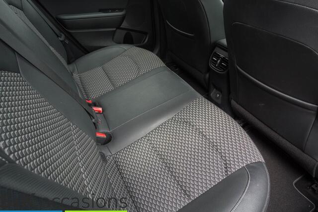 KIA CEE D Ceed Sportswagon 1.5 T-GDi Executive Pano JBL dealer onderhouden
