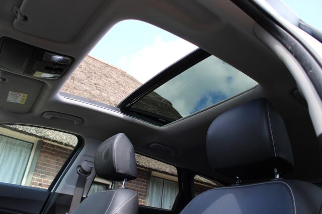 KIA CEE D Ceed Sportswagon 1.6 GDI PHEV PREMIUM SOh PANO LEER LED NAVI 69000KM!!!
