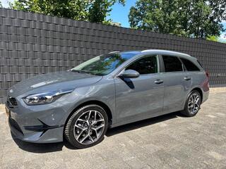 KIA CEE D