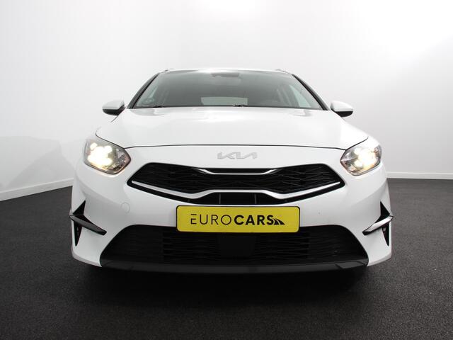 KIA CEE D Ceed Sportswagon 1.5 T-GDi 160pk Automaat DynamicLine Climate control Adaptieve cruise control Stuurverwarming Stoelverwarming Navigatie Apple Carplay/ Android Auto Lichtmetalen velgen Achteruitrijcamera