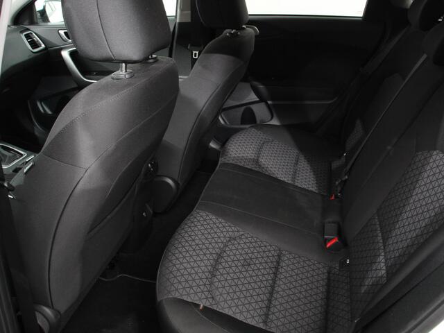 KIA CEE D Ceed Sportswagon 1.5 T-GDi 160pk Automaat DynamicLine Climate control Adaptieve cruise control Stuurverwarming Stoelverwarming Navigatie Apple Carplay/ Android Auto Lichtmetalen velgen Achteruitrijcamera