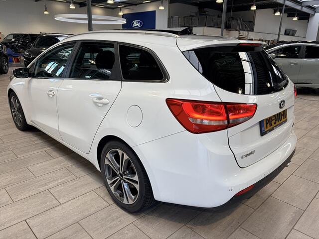 KIA CEE D cee'd Sportswagon 1.0 T-GDi 120pk GT-Line Summer Edition | Pano | Camera | Clima | Cruise | Stoel // Stuurwiel verwarming | All-Season banden |