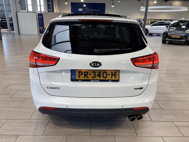 KIA CEE D cee'd Sportswagon 1.0 T-GDi 120pk GT-Line Summer Edition | Pano | Camera | Clima | Cruise | Stoel // Stuurwiel verwarming | All-Season banden |