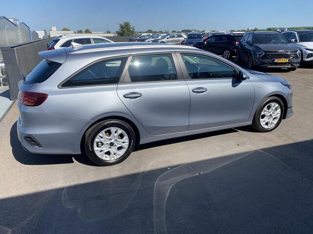 KIA CEE D Ceed Sportswagon 1.0 T-GDi ComfortLine Navigatie, BTW-auto, Achteruitrijcamera, Climate control, Adaptieve cruise control