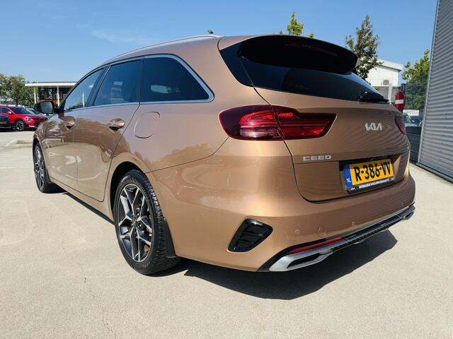 KIA CEE D Ceed Sportswagon 1.6 GDI PHEV DynamicPlusLine Edition Draaghaak Afn. tbv Fietsendrager | All season banden | Stoel & Stuurverw. | Privacyglass