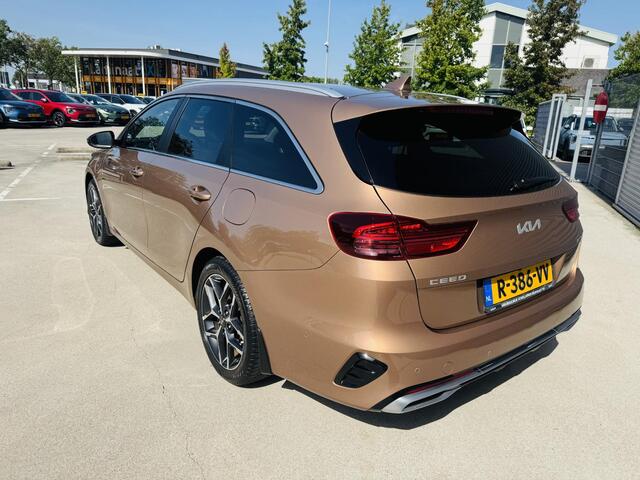 KIA CEE D Ceed Sportswagon 1.6 GDI PHEV DynamicPlusLine Edition Draaghaak Afn. tbv Fietsendrager | All season banden | Stoel & Stuurverw. | Privacyglass