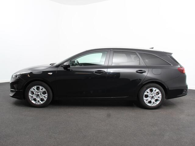 KIA CEE D Ceed Sportswagon 1.0 T-GDi 120pk Dynamic Line Climate control Cruise control Apple Carplay/ Android Auto Navigatie Stuur + stoel verwarming Achteruitrijcamera