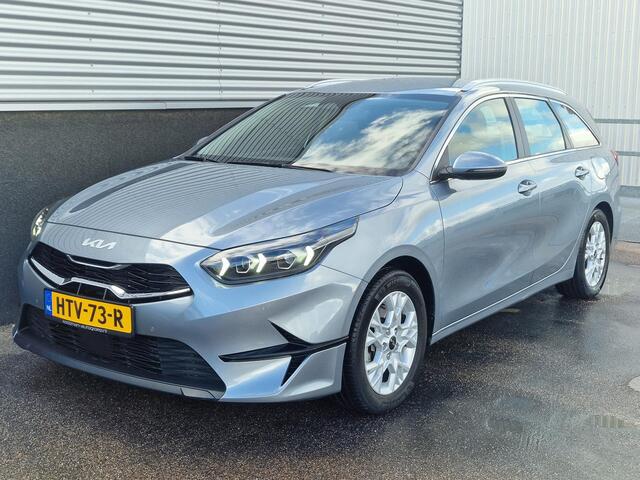 KIA CEE D Ceed Sportswagon 1.5 T-GDi DynamicLine Trekhaak, navigatie Apple CarPlay/Android Auto, parkeersensoren v&a, cruise control, 1e eign. BTW-auto