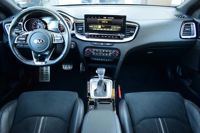 KIA CEE D Ceed Sportswagon 1.5 T-GDi MHEV GT-Line Edition | Trekhaak | Stoel-/ Stuurverwarming | Adaptieve Cruise Control | Tot 10Jr. Kia-Garantie |