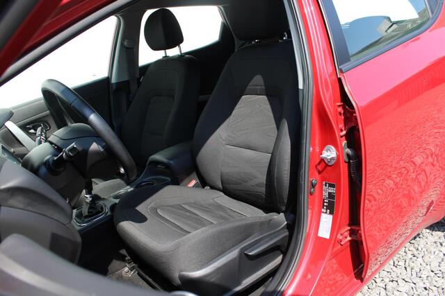 KIA CEE D Ceed 1.0 T-GDi ComfortPlusLine Navigator Trekhaak, 1e Eig. Carplay/Android Auto, Achteruitrijcamera, Airco