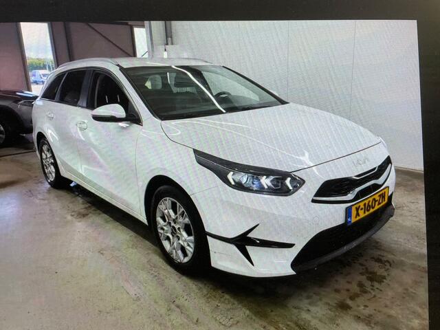 KIA CEE D Ceed Sportswagon 1.0 T-GDi DynPlusL. STOEL&STUUR VERW. / CAMERA / PDC / LED / CARPLAY / ANDROID
