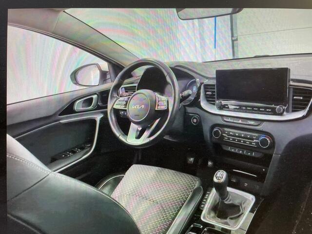 KIA CEE D Ceed Sportswagon 1.0 T-GDi DynPlusL. STOEL&STUUR VERW. / CAMERA / PDC / LED / CARPLAY / ANDROID