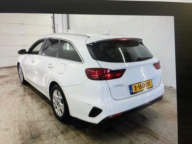 KIA CEE D Ceed Sportswagon 1.0 T-GDi DynPlusL. STOEL&STUUR VERW. / CAMERA / PDC / LED / CARPLAY / ANDROID