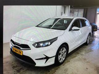KIA CEE D