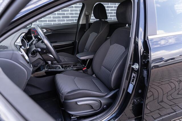 KIA CEE D Ceed Sportswagon 1.6 GDI PHEV DynamicPlusLine | Plug-in Hybrid (PHEV) | Achteruitrijcamera | Parkeersensoren | Stoelverwarming | Stuurverwarming | Navigatie | Apple Carplay | Android Auto | Keyless Entry | Cruise Control Adaptief | Dodehoekdetectie