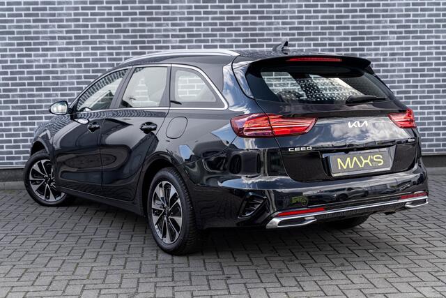 KIA CEE D Ceed Sportswagon 1.6 GDI PHEV DynamicPlusLine | Plug-in Hybrid (PHEV) | Achteruitrijcamera | Parkeersensoren | Stoelverwarming | Stuurverwarming | Navigatie | Apple Carplay | Android Auto | Keyless Entry | Cruise Control Adaptief | Dodehoekdetectie