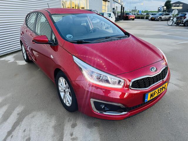 KIA CEE D cee'd 1.6 GDI First Edition NW geleverd & Onderhouden | Trekhaak | Airco | Cruise | Afkomstig van 1e eigenaar !