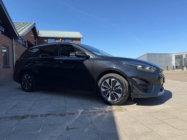 KIA CEE D Ceed Sportswagon 1.6 GDi 141PK PHEV DynamicPlusLine 1ste Eigenaar Navi | Camera | Keyless | Dodehoek | Elek. achterklep | Stoelverwarming – foto 5