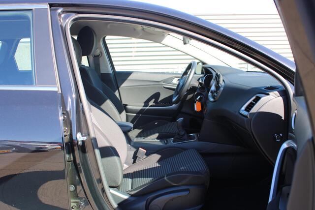 KIA CEE D Ceed Sportswagon 1.5 T-GDi DynamicLine navigatie/ trekhaak – foto 8