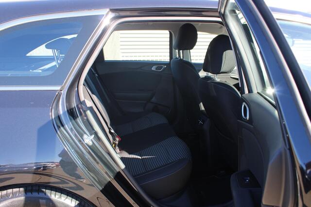 KIA CEE D Ceed Sportswagon 1.5 T-GDi DynamicLine navigatie/ trekhaak – foto 10