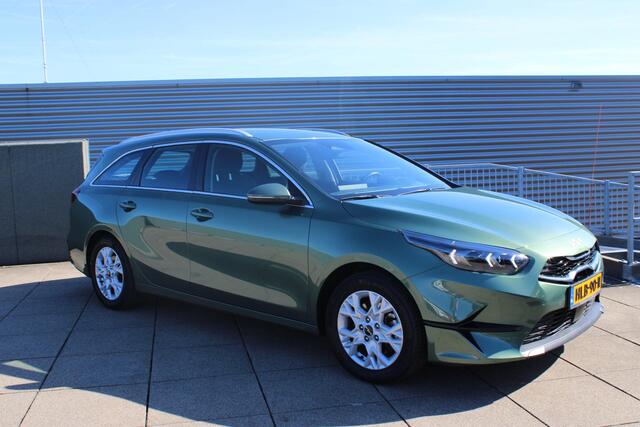 KIA CEE D Ceed Sportswagon 1.5 T-GDi DynamicLine camera / navigatie / trekhaak – foto 2