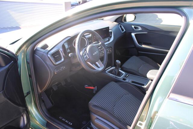 KIA CEE D Ceed Sportswagon 1.5 T-GDi DynamicLine camera / navigatie / trekhaak – foto 10