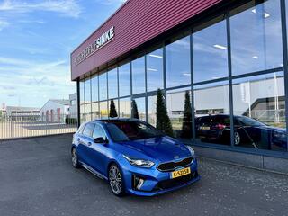 KIA CEE D