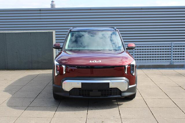 KIA EV2 Plus Advanced 42.2 kWh 5zits DEMO Edition Schuifdak / Camera / Navi / 230V aansluiting