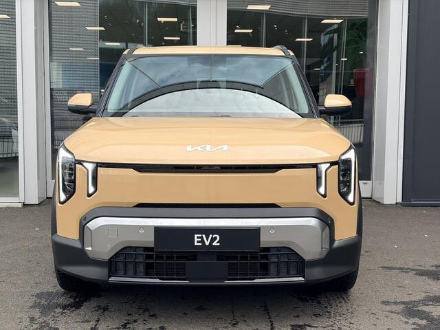 KIA EV2 Plus 42.2 kWh | Direct uit voorraad leverbaar | Actieprijs ¤. 29,890,= rijklaar inclusief inruilactie | Stoelverwarming | Camera