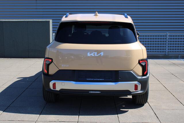 KIA EV2 Plus Advanced 42.2 kWh 5zits Schuif-/kanteldak / Navi / Camera