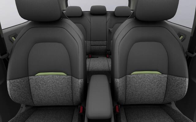 KIA EV2 Plus Advanced 42.2 kWh ** Voorraadvoordeel inclusief ¤ 3.000,- inruilpremie** OBV Particuliere aanschaf met inruil
