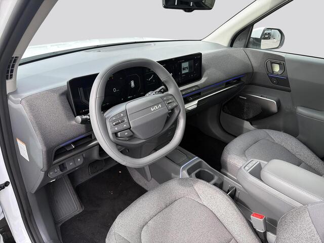KIA EV2 Plus Advanced 42.2 kWh | Schuif/kantel dak | Harman Kardon audio | Camera | Stoelverwarming