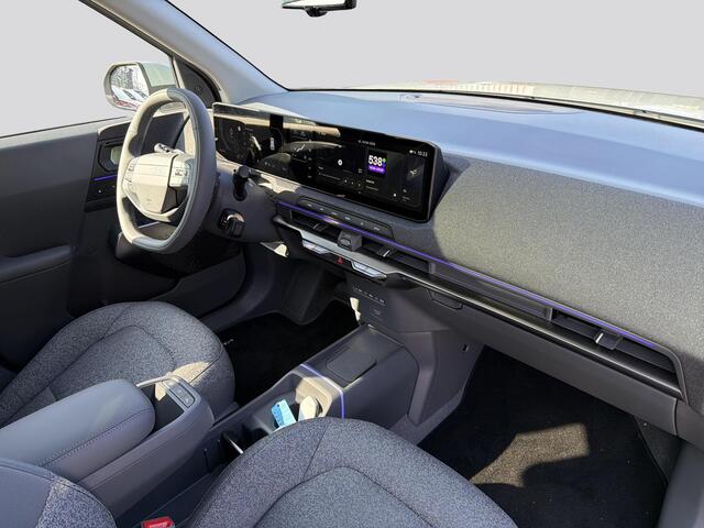 KIA EV2 Plus Advanced 42.2 kWh | Schuif/kantel dak | Harman Kardon audio | Camera | Stoelverwarming