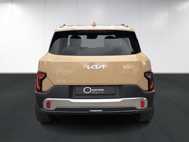 KIA EV2 Plus 42.2 kWh 4p. | Privacy Glass | Dual zone climate control | Stoel- en stuurwielverwarming | 18" lichtmetalen velgen | Regensensor |