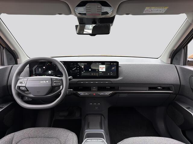 KIA EV2 Plus 42.2 kWh 4p. | Privacy Glass | Dual zone climate control | Stoel- en stuurwielverwarming | 18" lichtmetalen velgen | Regensensor |