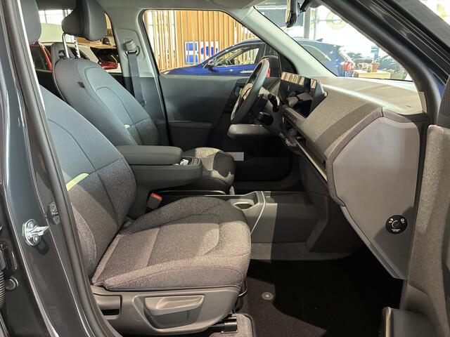 KIA EV2 Plus 42.2 kWh ** Voorraadvoordeel inclusief € 3.000,- inruilpremie** OBV Particuliere aanschaf met inruil