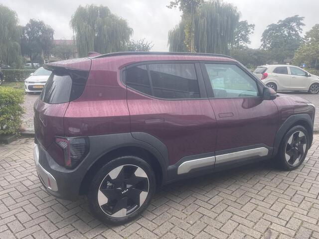 KIA EV2 Plus Advanced 61 kWh NIEUW OP VOORRAAD!! EXTRA INRUIL VOORDEEL!!