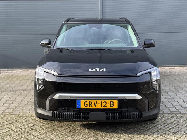 KIA EV3 Plus Advanced 81.4 kWh Beschikbaar voor proefritten | Schuif/kantel dak | Stoelverwarming | Keyless