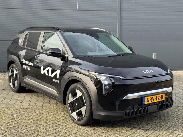 KIA EV3 Plus Advanced 81.4 kWh Beschikbaar voor proefritten | Schuif/kantel dak | Stoelverwarming | Keyless