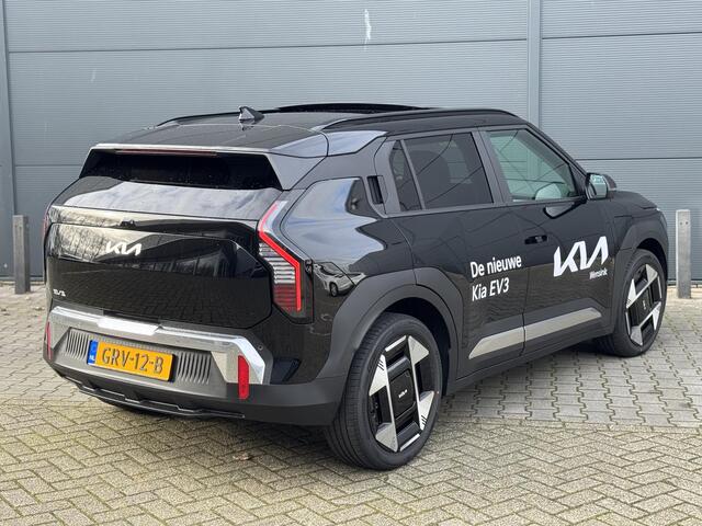 KIA EV3 Plus Advanced 81.4 kWh Beschikbaar voor proefritten | Schuif/kantel dak | Stoelverwarming | Keyless