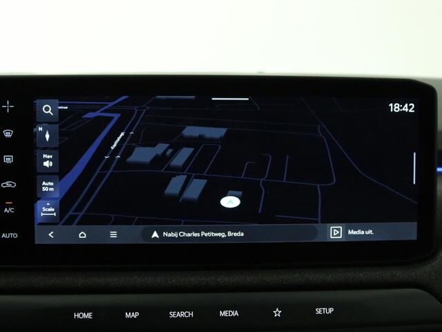 KIA EV3 GT-PlusLine 81.4 kWh | Panoramadak | Apple Carplay/Android Auto | Lederen Bekleding | Beschikbaar per 01-05-2025