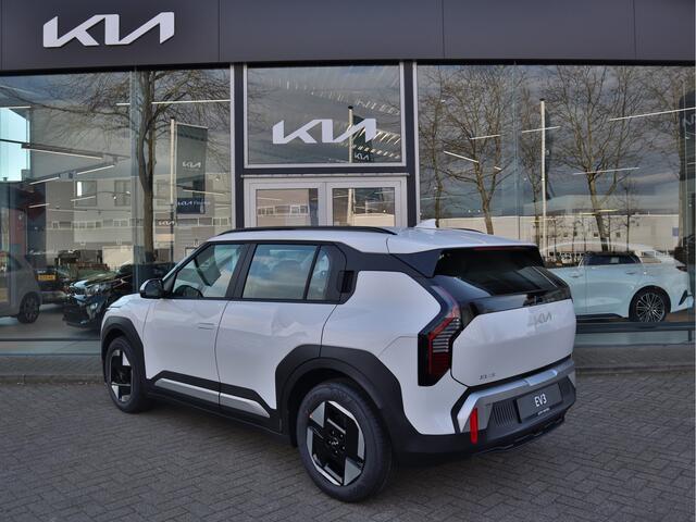 KIA EV3 Air 58.3 kWh ECC-Airco, Navi+BT+DAB, Camera, 17" LMV, 10jr. Garantie.