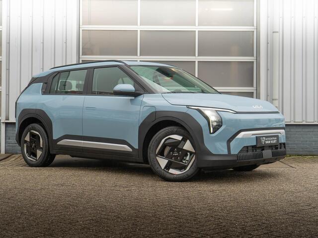 KIA EV3 Air 58.3 kWh | Uit voorraad leverbaar | Navi | 17" | Adapt. Cruise | Clima | PDC | Dakrails
