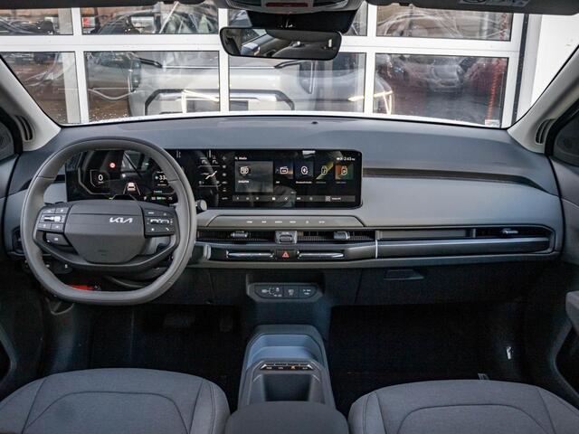KIA EV3 Air 58.3 kWh | Levering Juni | Navi | 17" | Adapt. Cruise | Clima | PDC | Dakrails | Private Lease ¤ 459,- Actie !